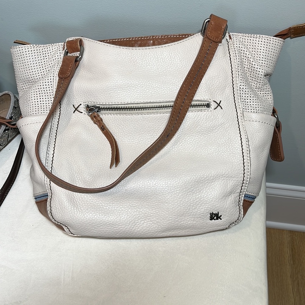 THE SAK  Kendra TOTE in perforated leather - STUNNING